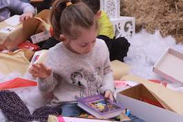 Kinderbijbels uitgedeeld in Armenie